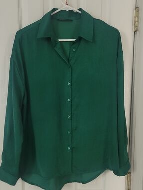 stradivarius Emerald Green Casual Button-Down Shirt